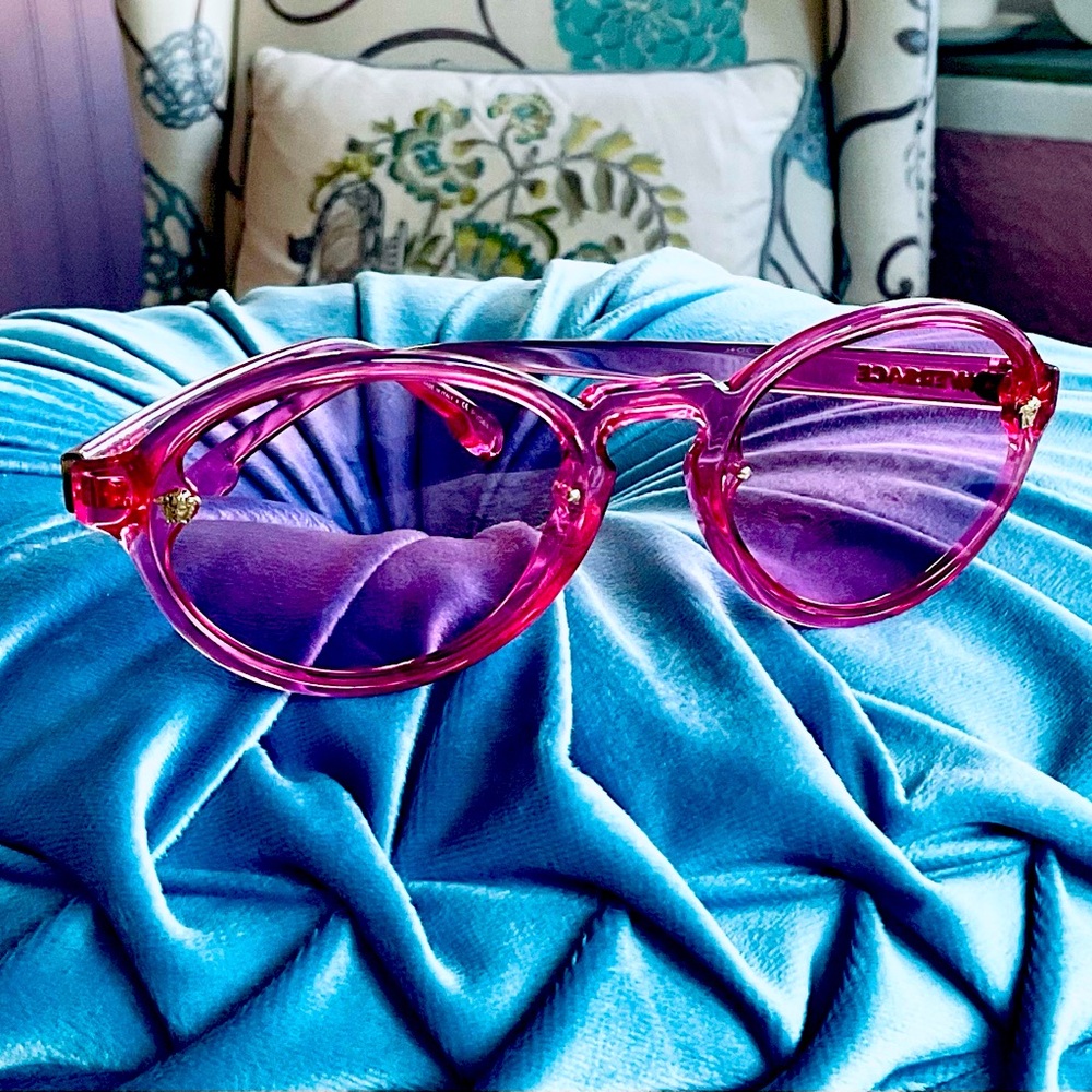 VERSACE MEDUSA TINTED SUNGLASSES - Picture 3 of 11